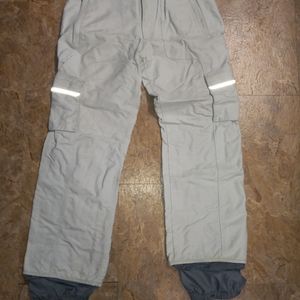 Burton bio lite snowboard pants. Womens large. White. Lightly used.